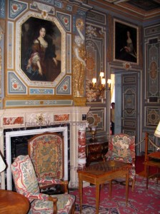 La décoration du salon du château de Cheverny 